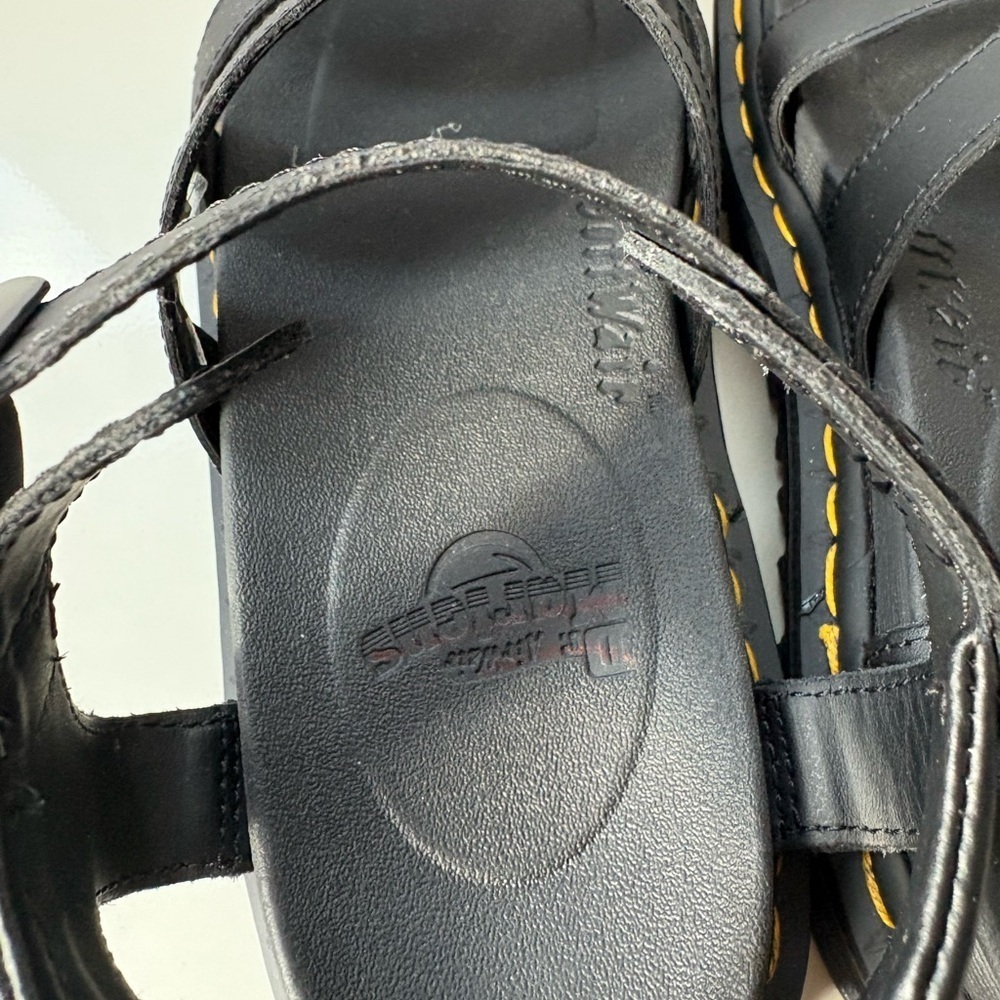 NWOT Dr. Martens Blaire Hydro Leather Sandals Size 9 Women’s - Picture 8 of 13
